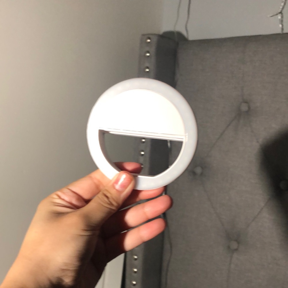Selfie light for your phone